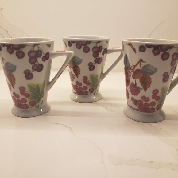 SET of 3 Symphony Bone China Berries Multi color Tea Coffee Cup - Picture 2 of 6